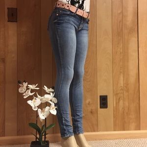 Beautiful women jeans size 7